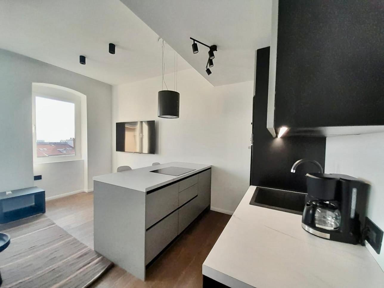 Jadabell 1 & 2 With Sea View Apartment Rijeka Exterior foto